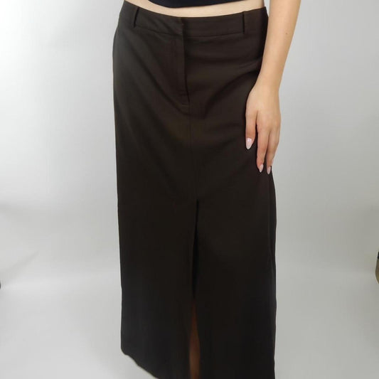 Chic Maxi Skirt in Wool